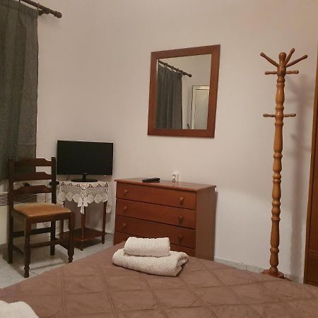 Soullas Apart -Ελλαδα- Appartamento Ermoupoli Esterno foto
