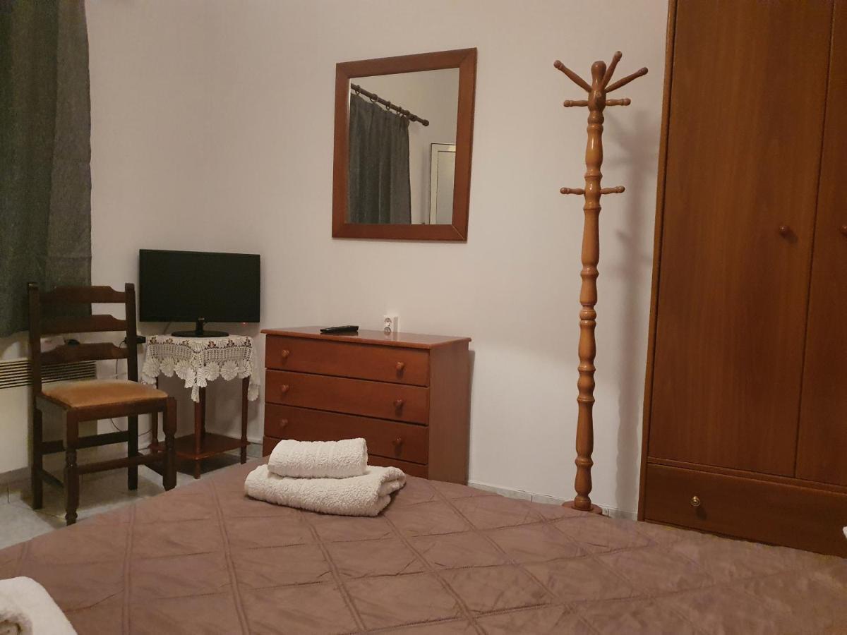 Soullas Apart -Ελλαδα- Appartamento Ermoupoli Esterno foto